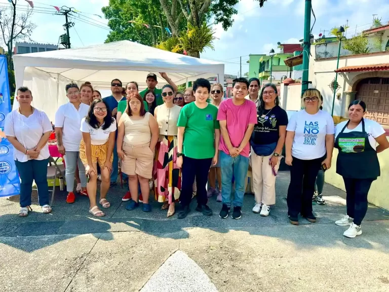 Realizan Expo de la Inclusión en Xalapa